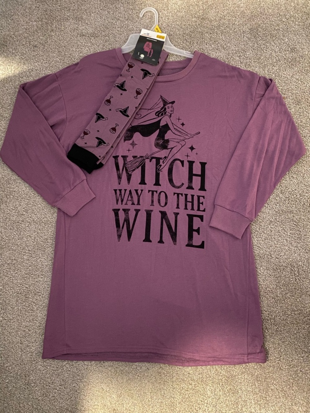 New “Witch Way to the Wine” Halloween Shirt & Socks Outfit Women’s Size Large